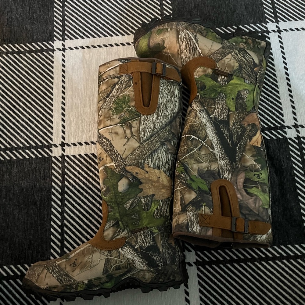Like New, Rocky Mountain Snake Boots